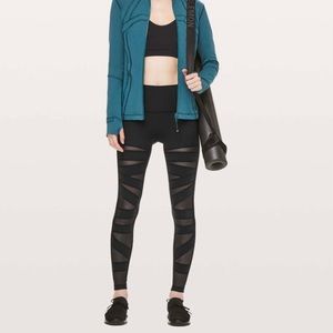 Lululemon mesh panel leggings